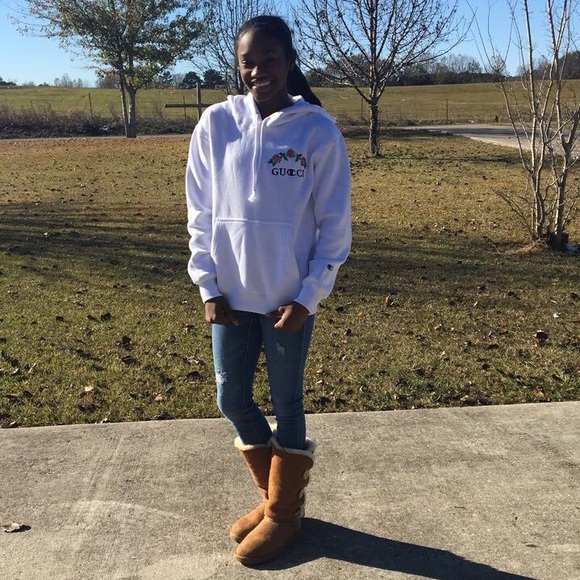 ****SOLD****Gucci x Champion White Hoodie Pullover - Picture 5 of 8